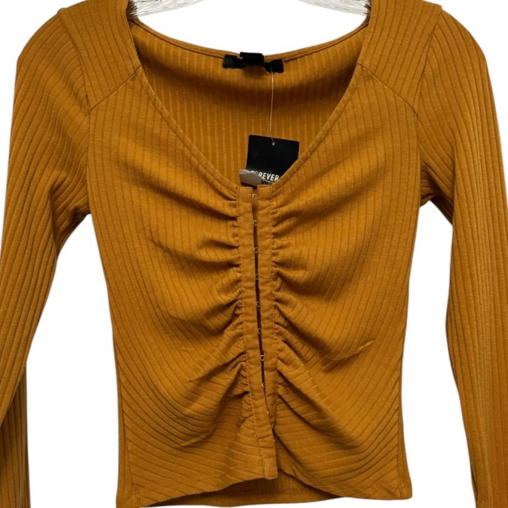 Forever 21 Mustard Ribbed V-Neck Top Size Medium
